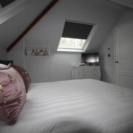 Ryefield Cottage - Luxurious Self-Catered Holiday Cottage With A Log Burner Чичестер Экстерьер фото